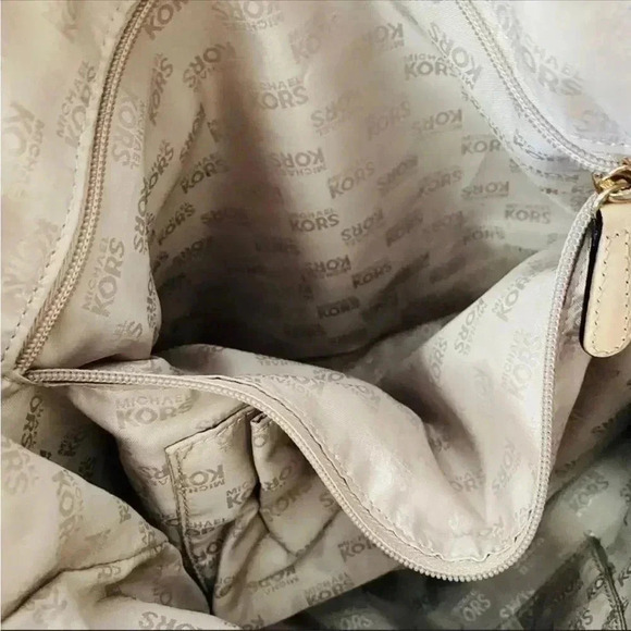 Michael Kors Jet Set Leather Yellow Tote - Picture 7 of 8